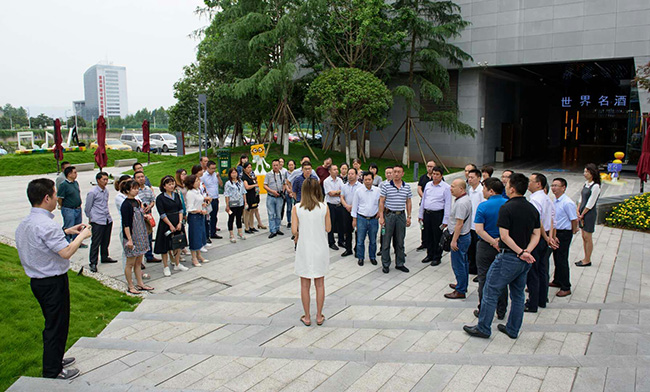 1.jpg 916462829655316122