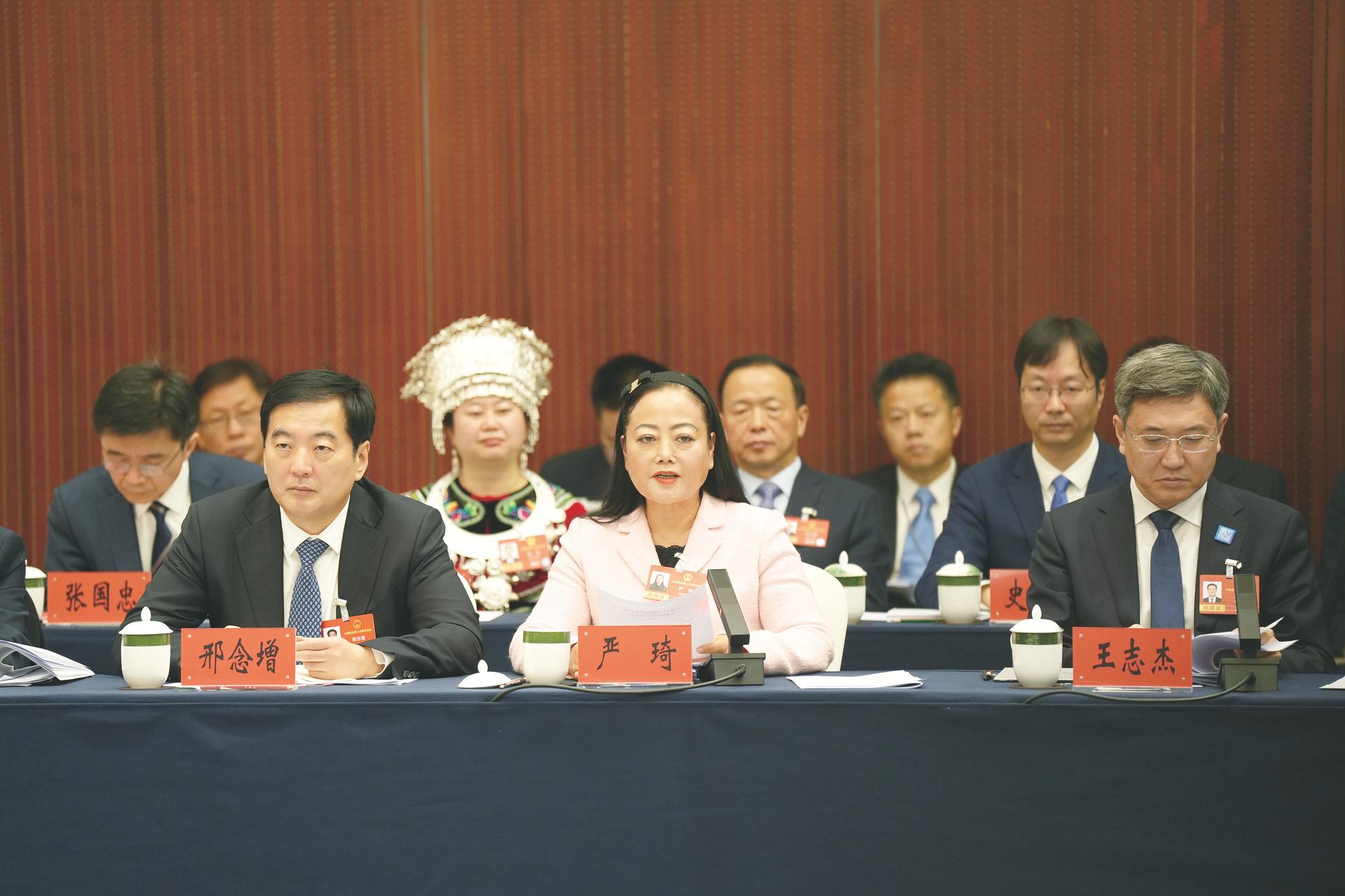 B511A0BC91EAF5D1CFE3696C5CC91113