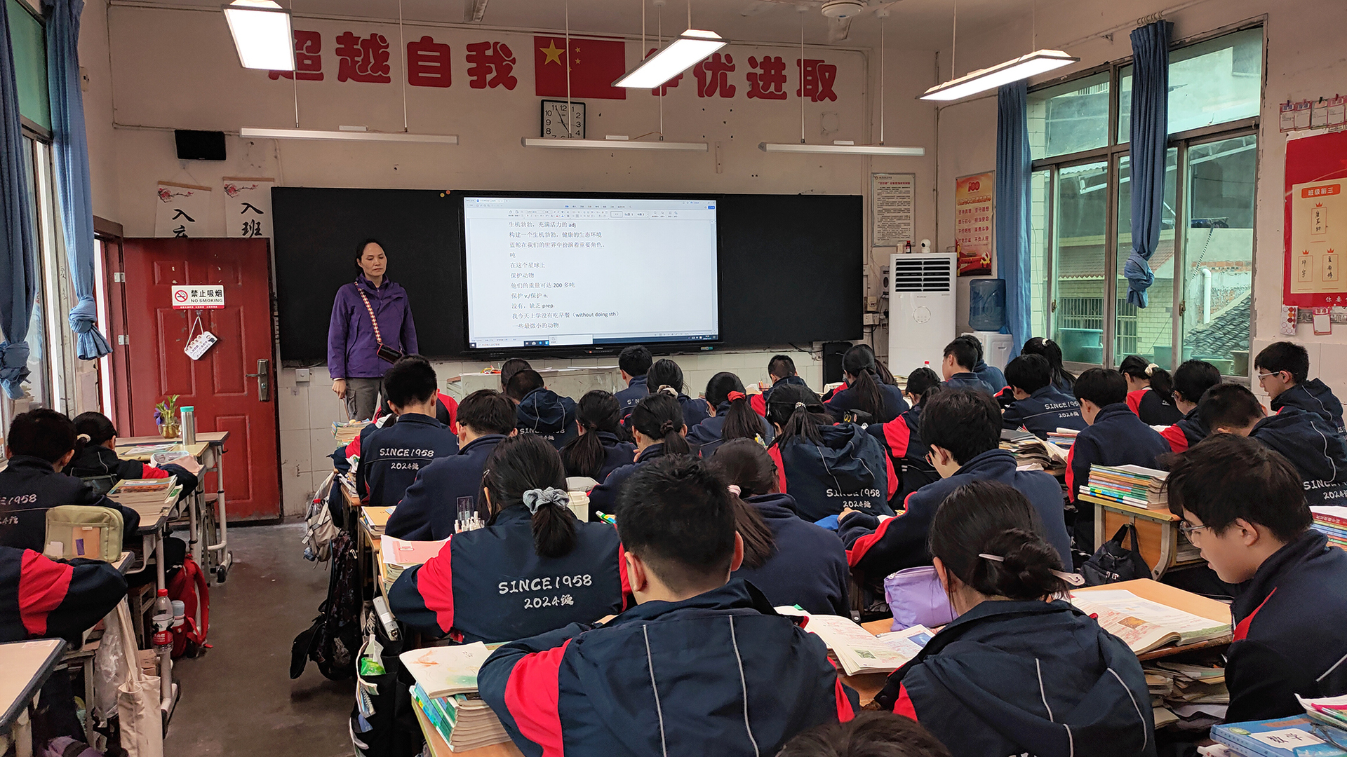 今年，铜梁区实现全区（乡镇）中小学空调全覆盖，惠及城乡学子。 图为铜梁区大庙镇大庙中学。