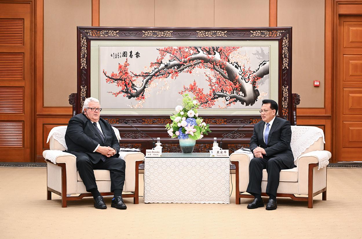 177625207348426050711621074176